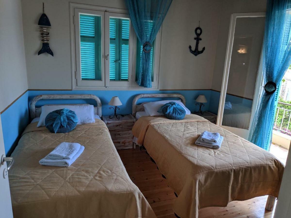 Helena'S Rooms Kassiopi Exterior photo